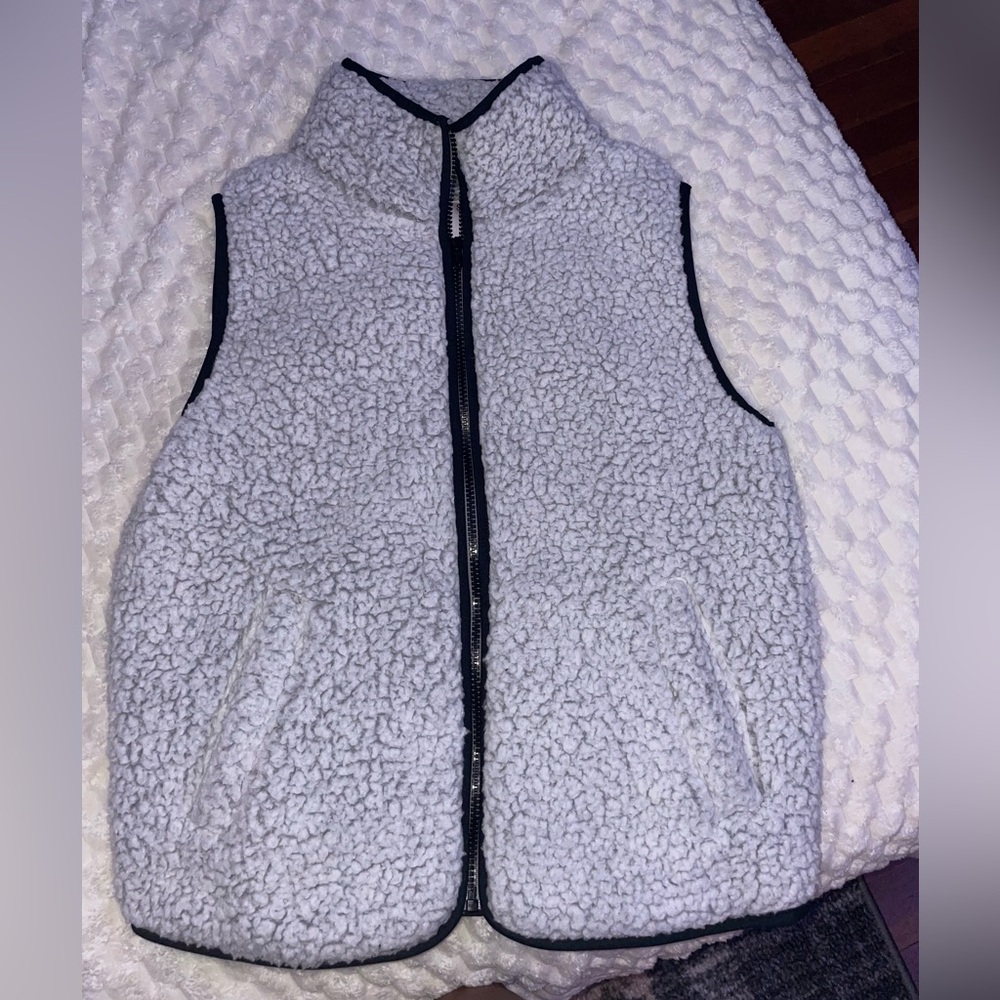 SO Soft Gray Sherpa Vest